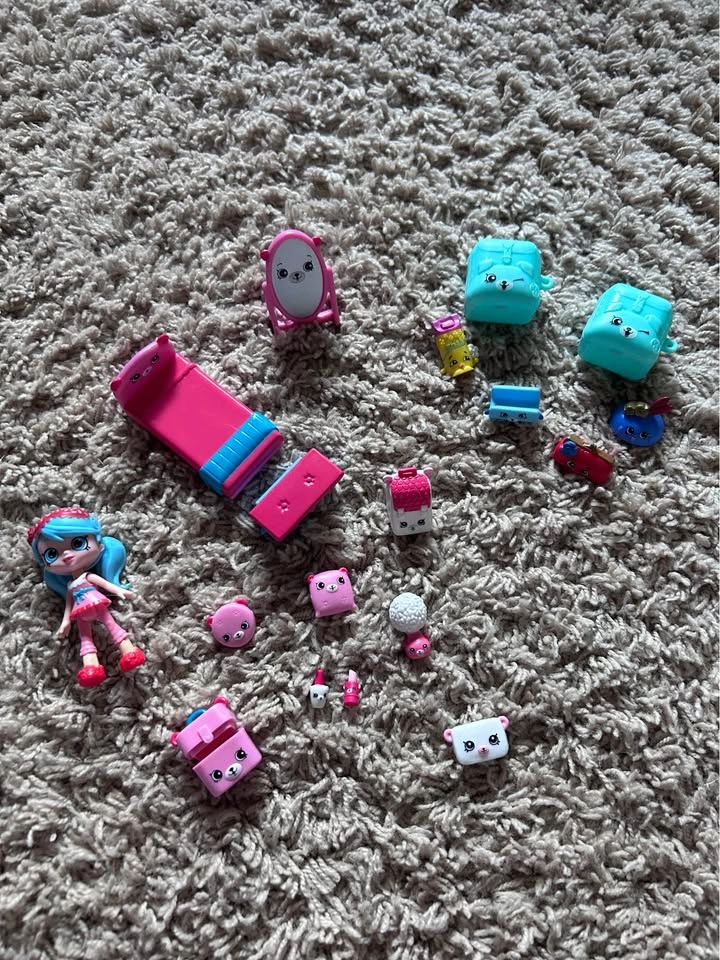 OG Shopkins, Shoppies Dolls, and Furniture Set - photo 2