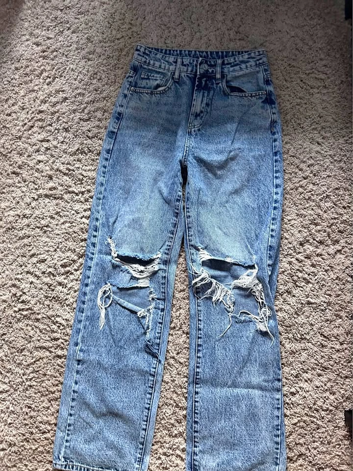 Distressed Straight Leg Denim Jeans Size S/4