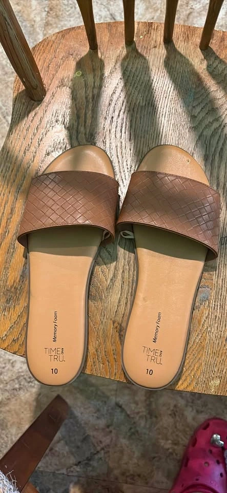 Time and Tru Sandals