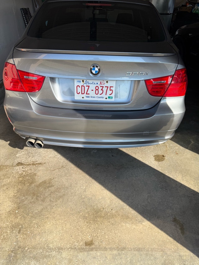 BMW 323i - sport package - photo 3
