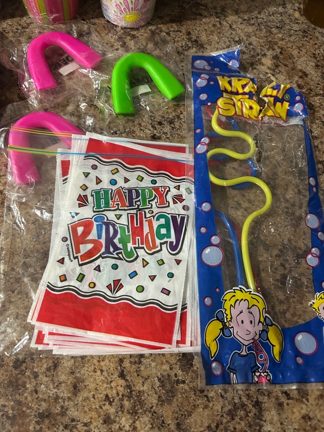 Birthday supplies - photo 3