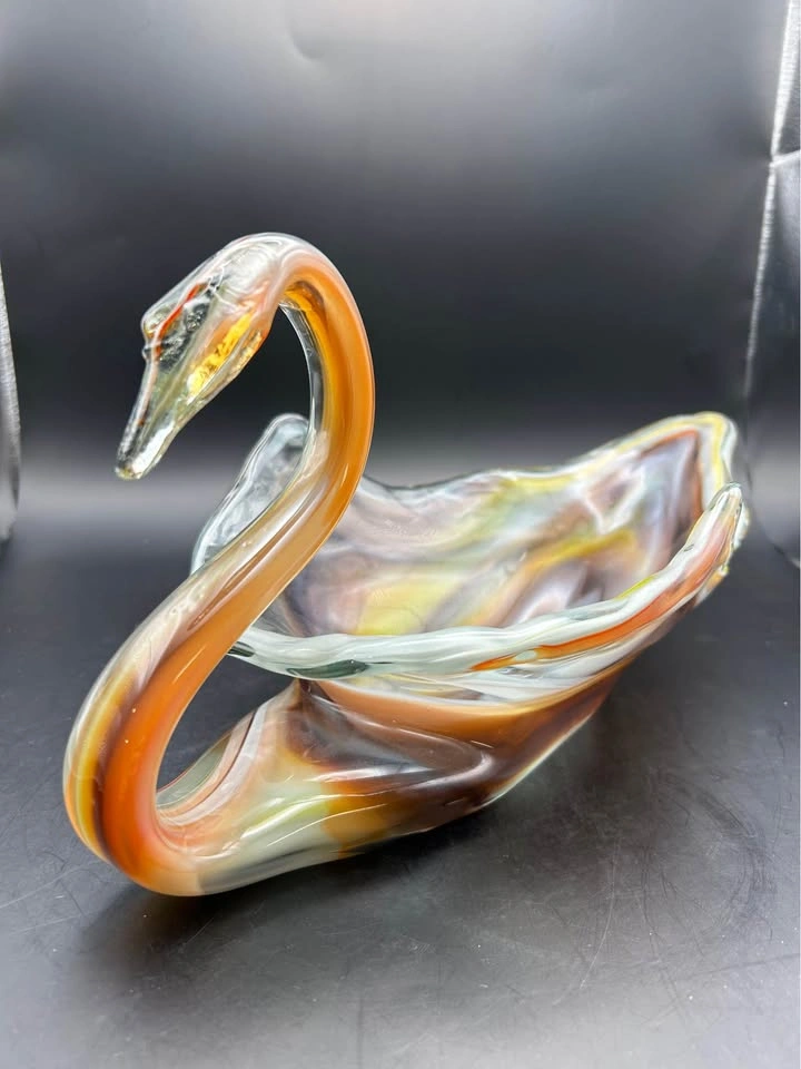 MCM Sooner Swirl Glass Swan - photo 2