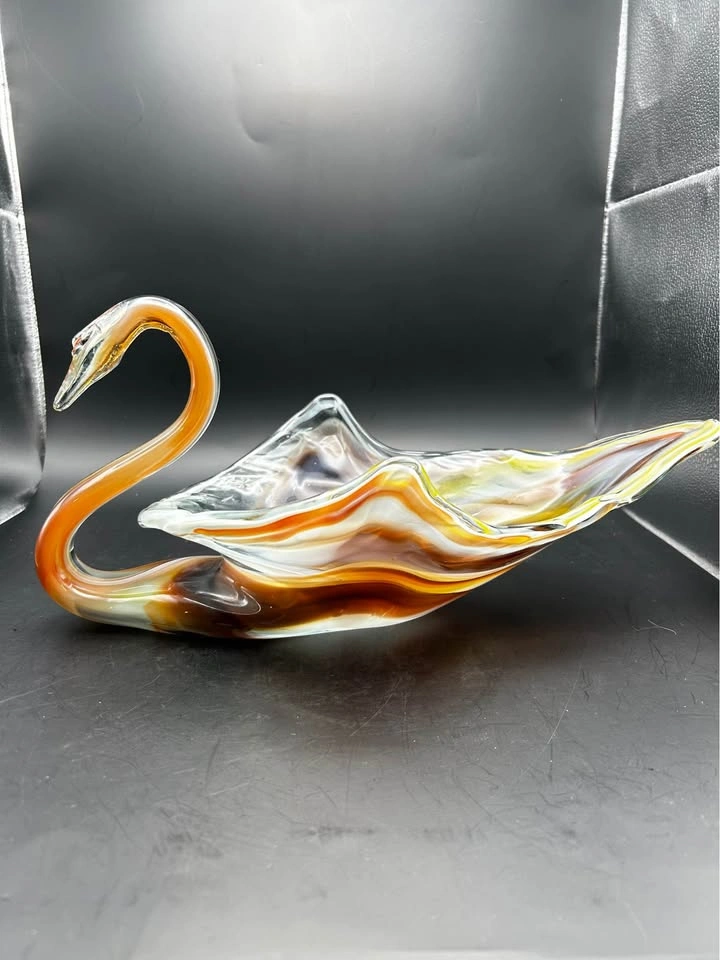 MCM Sooner Swirl Glass Swan - photo 3