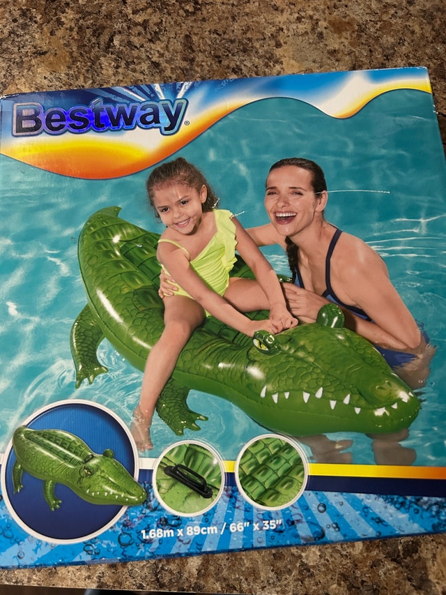New Bestway Crocodile Rider Pool Float