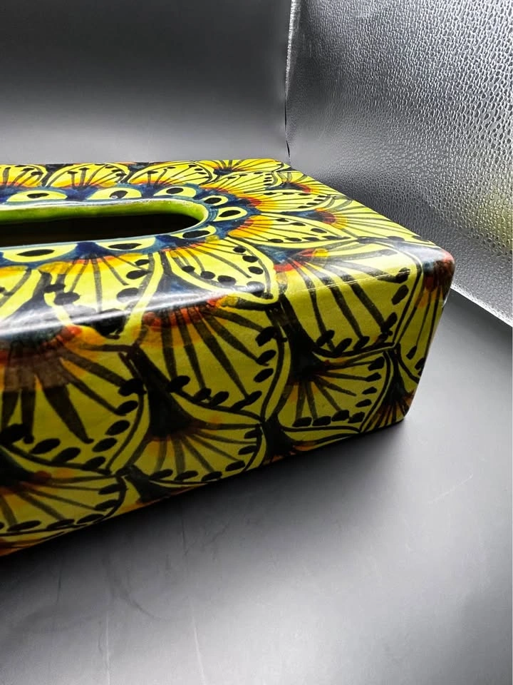 Hand painted Talavera Tissue Box - photo 4