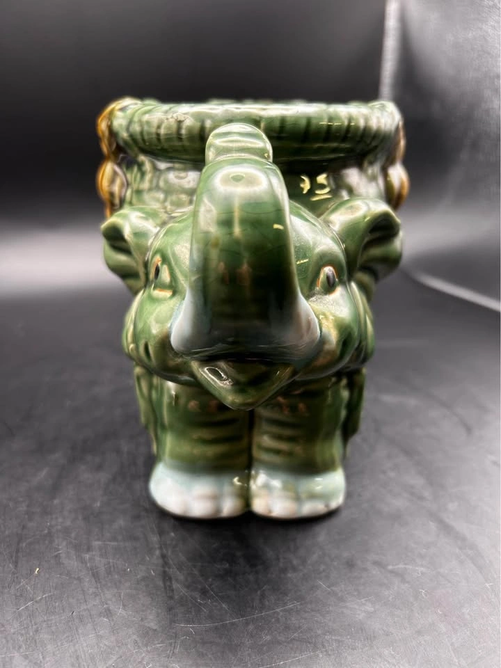 Vintage Majolica Elephant Planter/Holder - photo 5