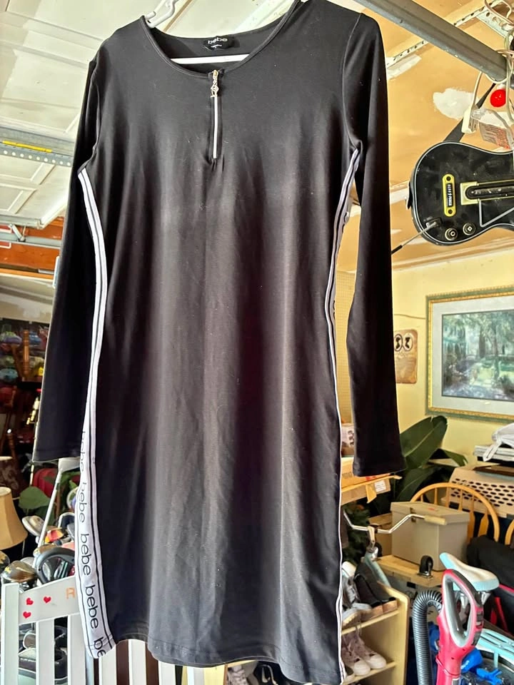 Bebe long sleeve dress