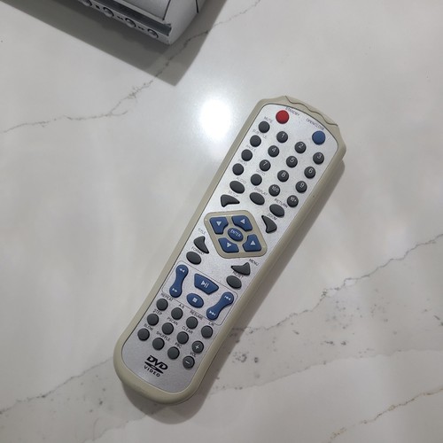 dvd + cd player with remote - photo 2