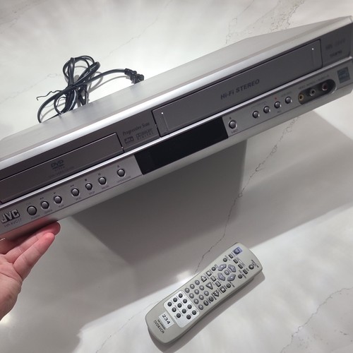 JVC HR-XVC17SU DVD Player - photo 2