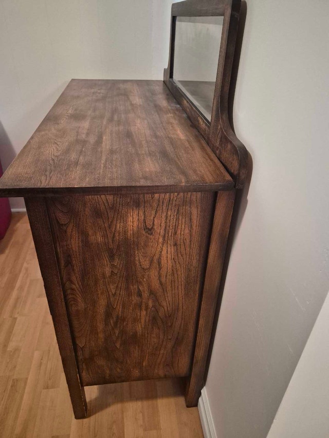 Dark Wooden Vanity - photo 2