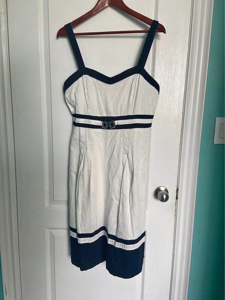 Reitmans Size 13 Nautical Style Sleeveless Dress