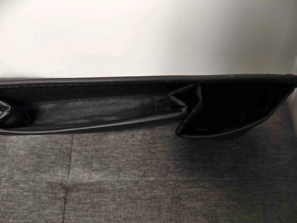 Car side pouch