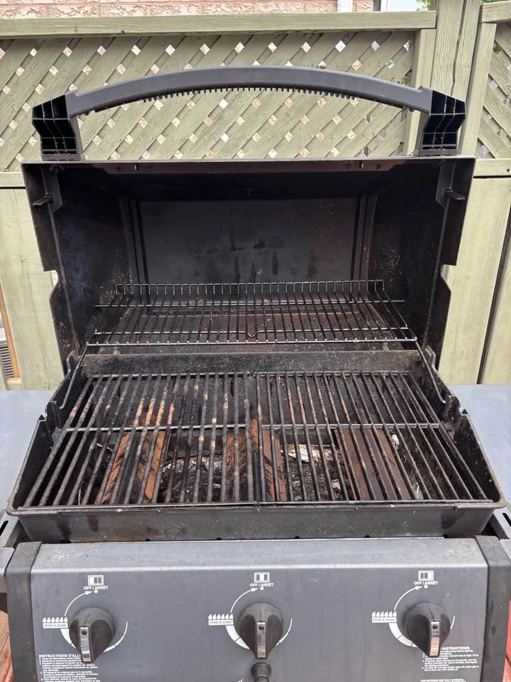 Broilmate 3-Burner Propane Gas Grill - photo 5