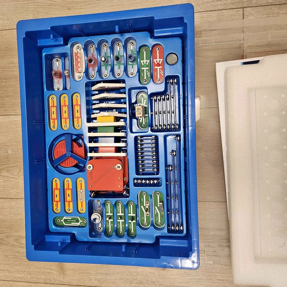 Patch Electron World Electronics STEM Educational Kit