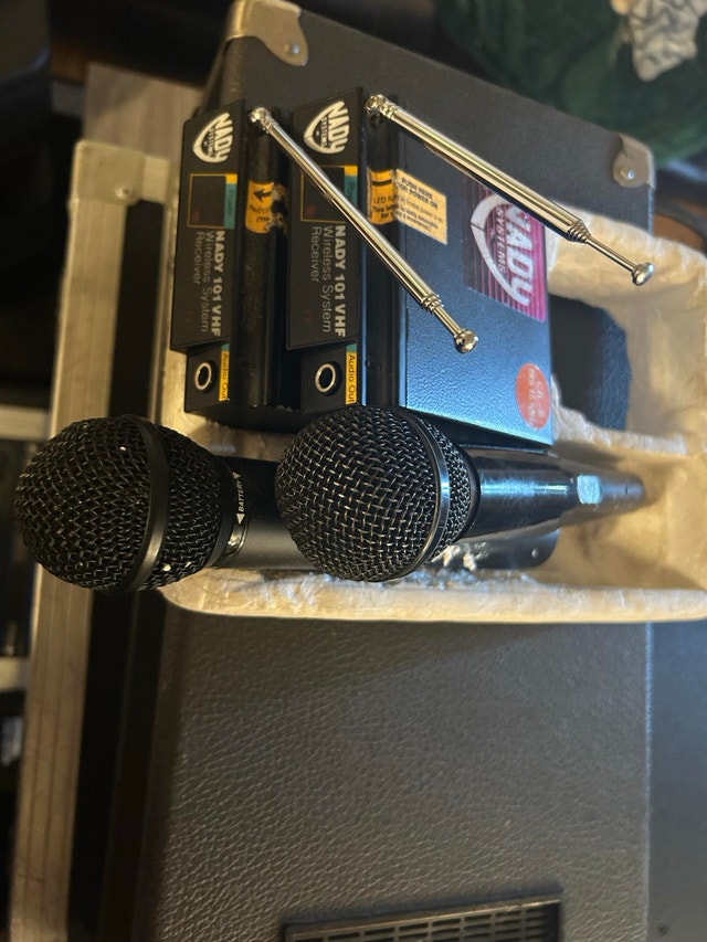 DJ SET (FULL SET) - Crest Audio PA System and Nady Wireless Mics - photo 4