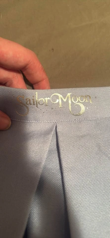 Sailor Moon Hot Topic Exclusive Pleated Skirt Size SM - photo 2