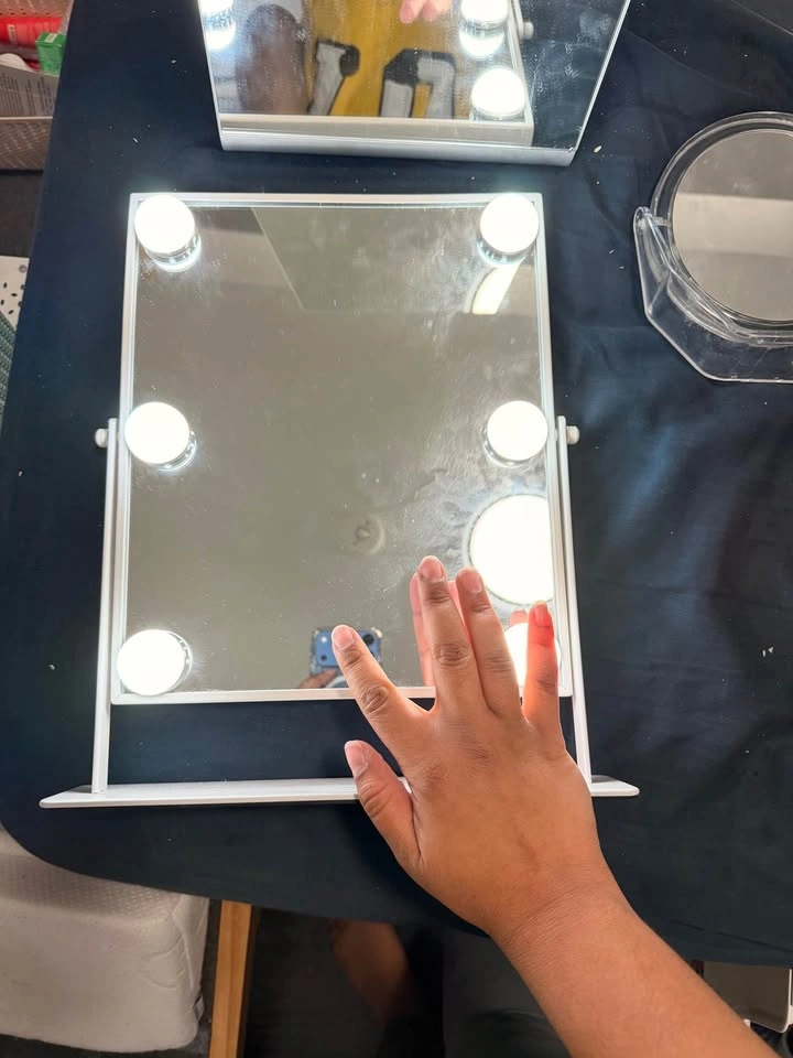 White Hollywood Tabletop Vanity Mirror with LED Lights - photo 2