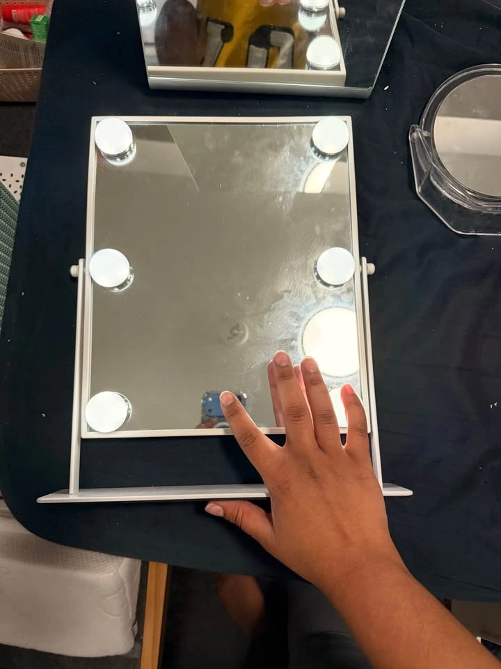 White Hollywood Tabletop Vanity Mirror with LED Lights - photo 4
