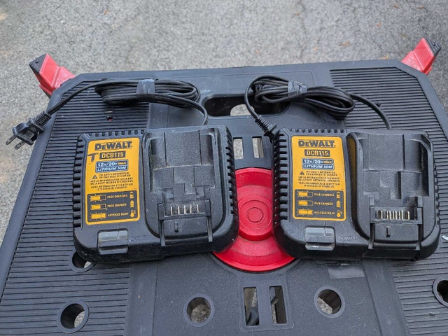 DeWalt DCB115 Chargers