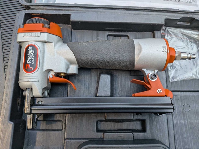 Paslode US-100 Lite Line Stapler