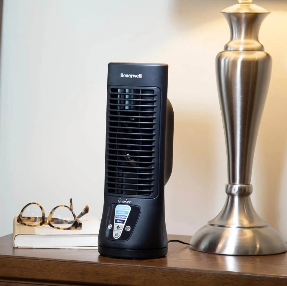Honeywell QuietSet Personal Table Fan - photo 2