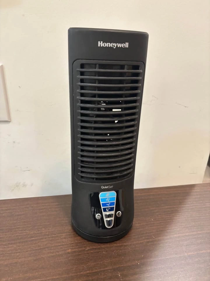 Honeywell QuietSet Personal Table Fan - photo 4