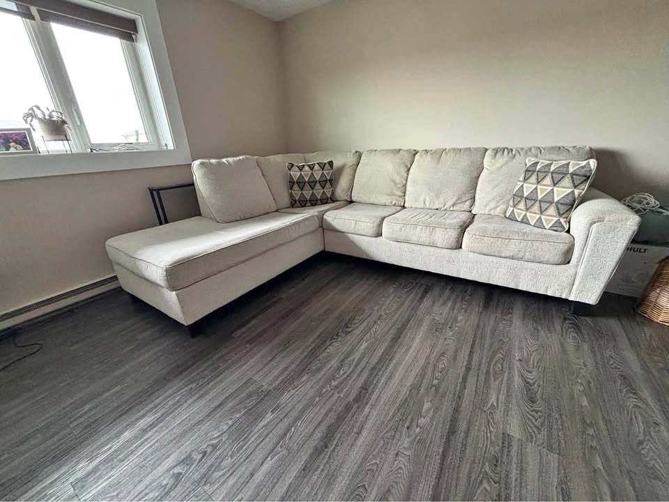 Sectional Sofa (Left-Facing) - Ashley Furniture Altari