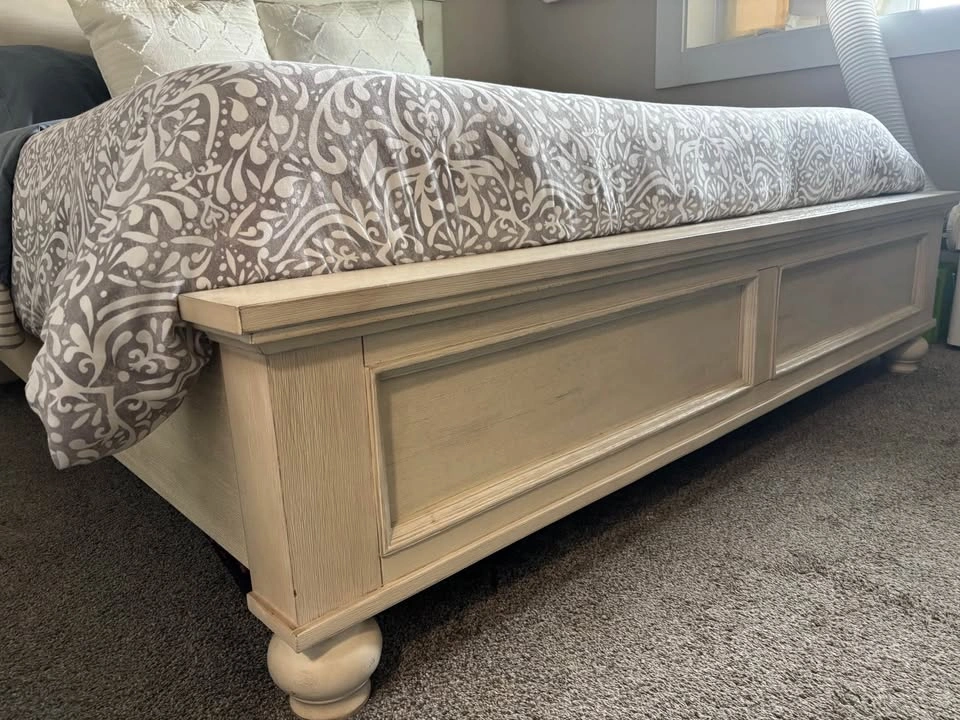King Bed Frame and Mattress - Ashley Furniture - photo 3
