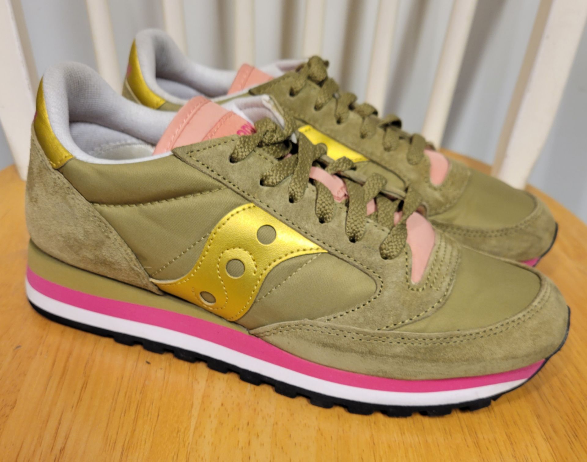 Saucony Womens Jazz Triple Olive Green Suede Pink Sneakers 8.5