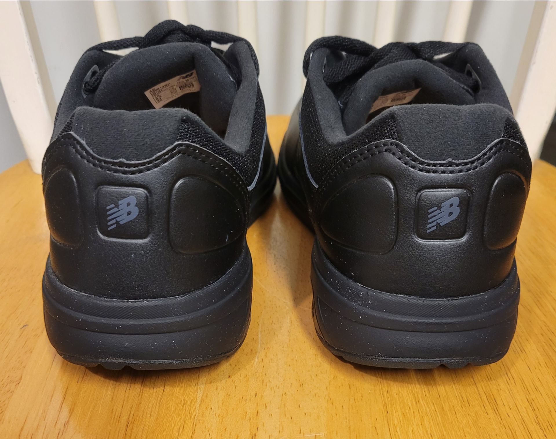 New Balance 813 Black Leather Mens Walking Shoes Size 10 4E - photo 5