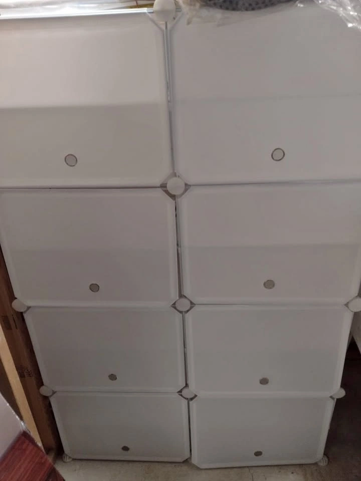 Multi-tier shoe cupboard