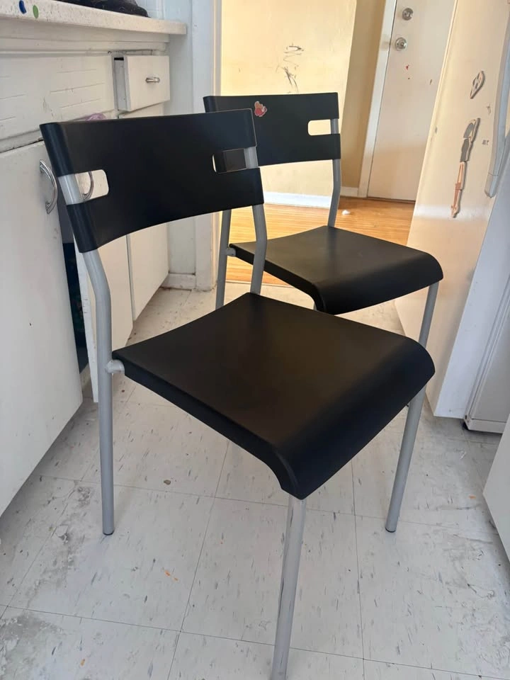 IKEA table and chairs - photo 3