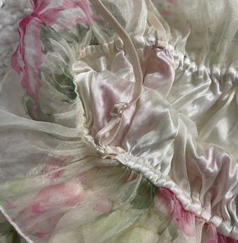 Vintage Romantic Flowy Airy Floral Print Cream Satin Dress XS/S - photo 4