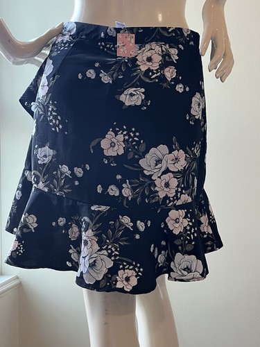 Streetwear Society Black and Light Pink Floral Print Skirt Ruffl - photo 2