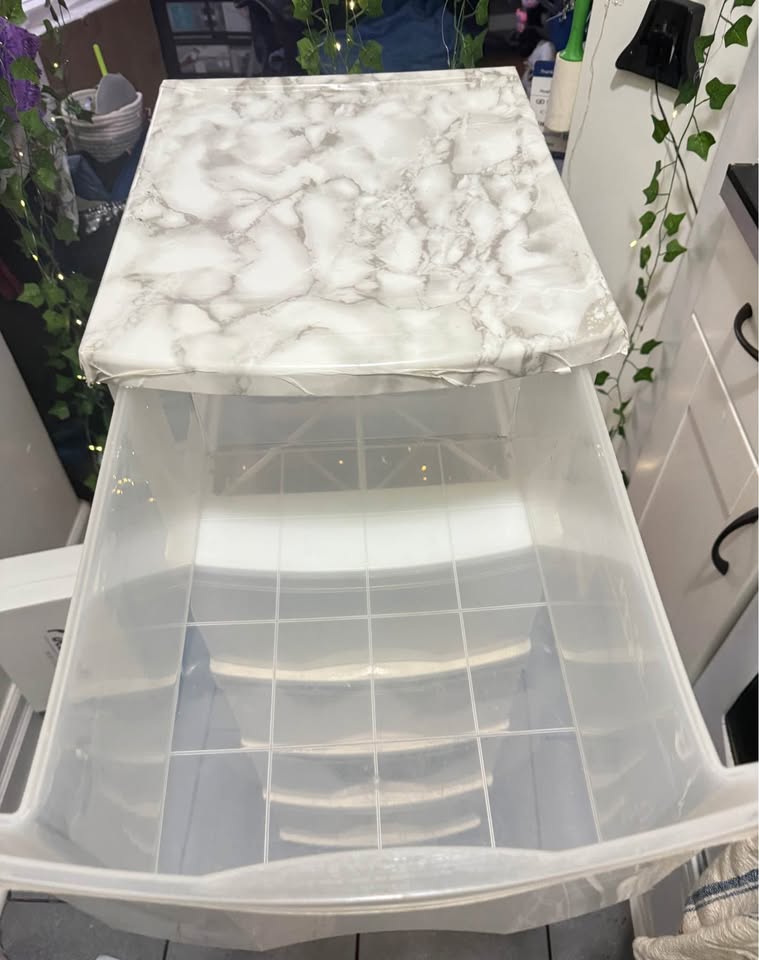 Plastic storage bin with 5 drawers - photo 2
