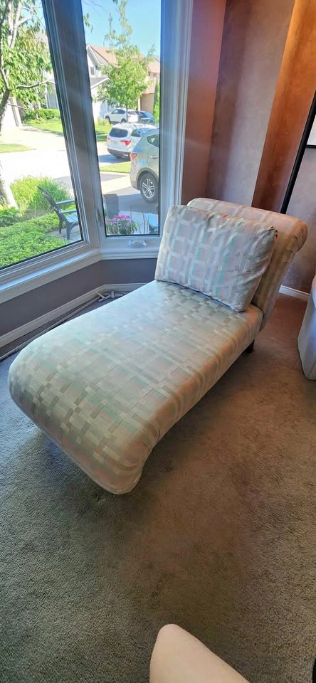 62" Long Chaise Lounge