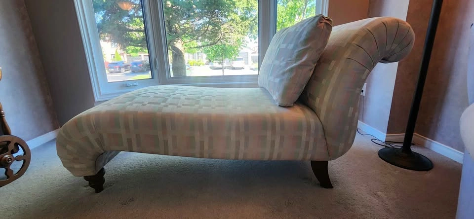 62" Long Chaise Lounge - photo 5