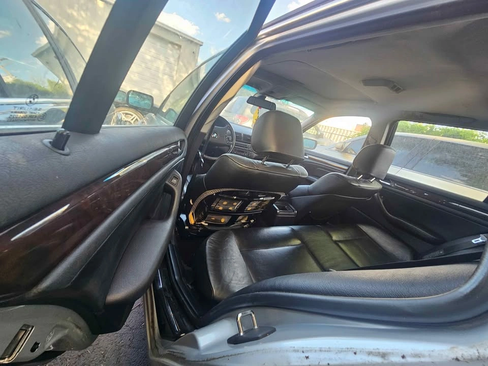 99-05 325xi wagon interior partout - photo 2
