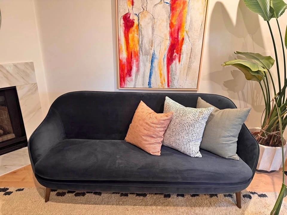 Elte mkt velvet sofa