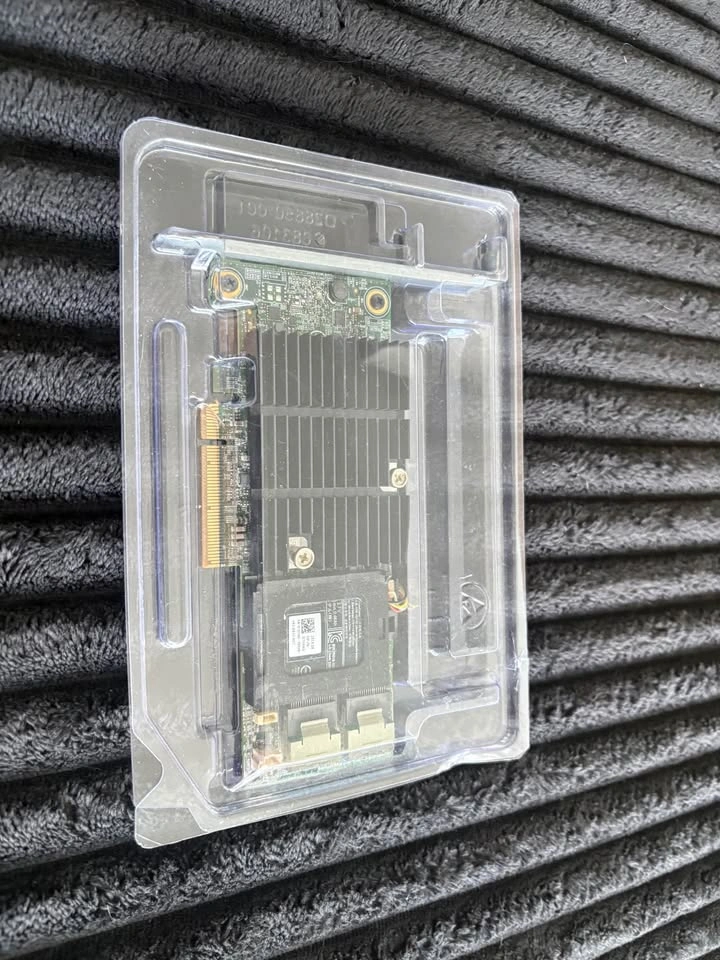 Dell PERC H710P RAID Controller - photo 2