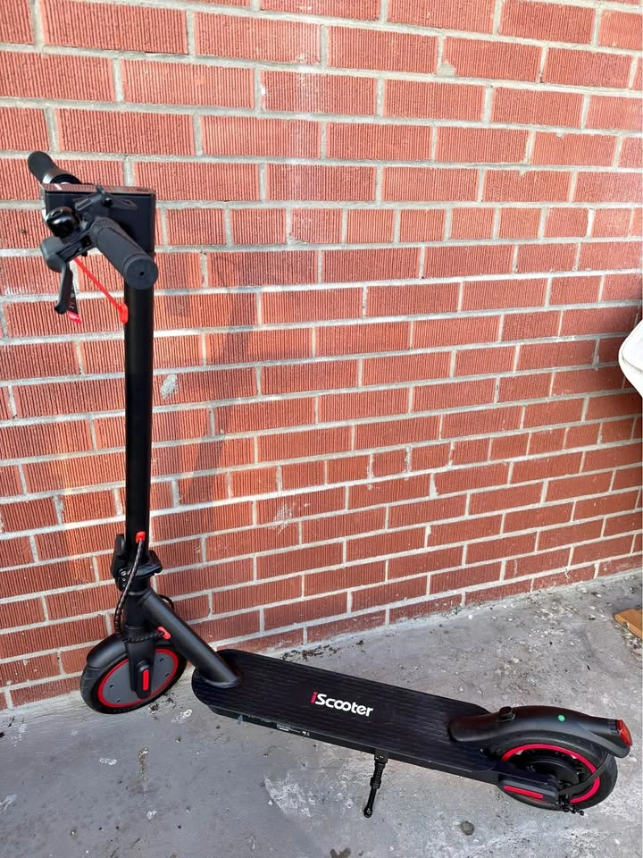 iScooter Electric Scooter — Brand New