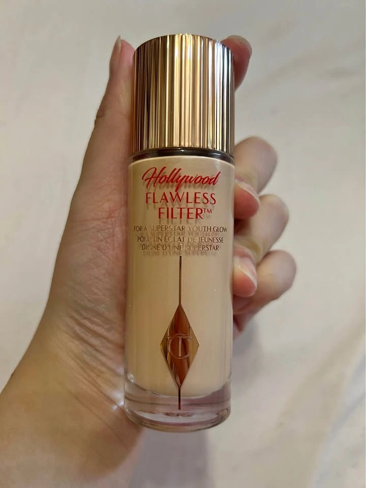 Charlotte Tilbury Hollywood Flawless Filter - Shade 2 Fair