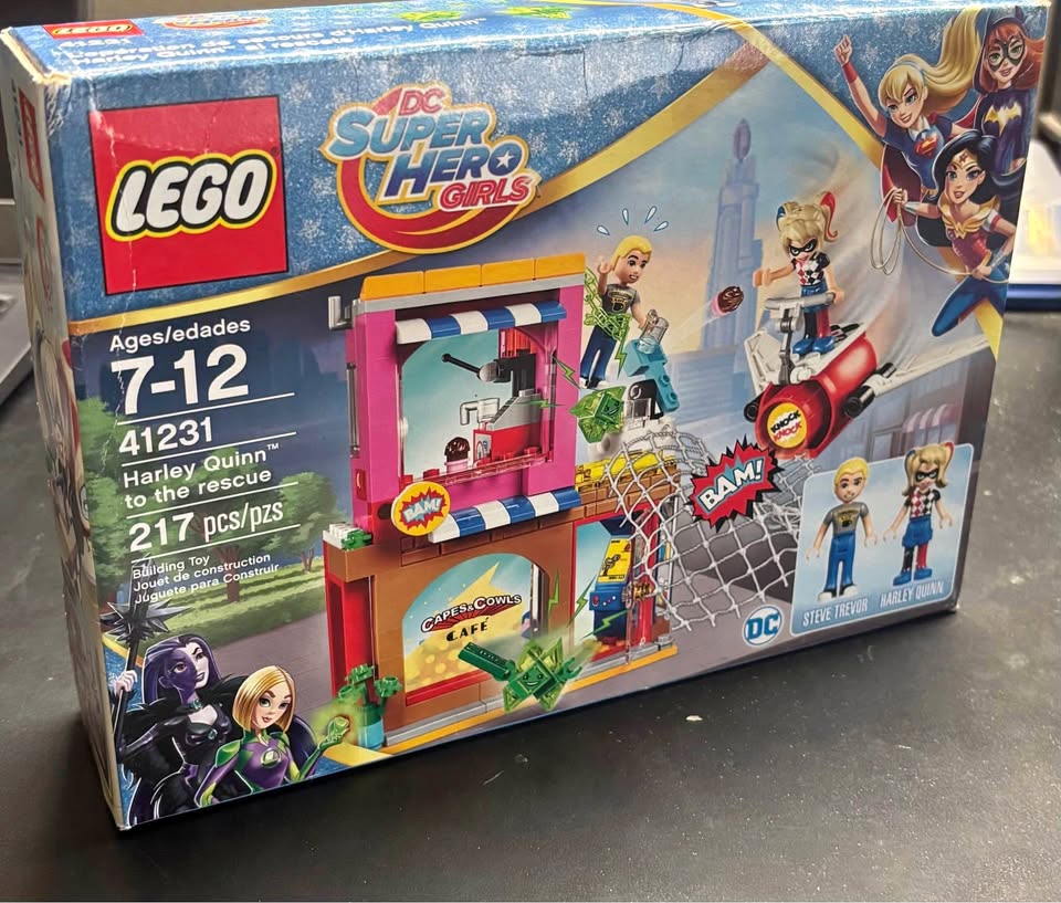 Lego Harley Quinn to the rescue