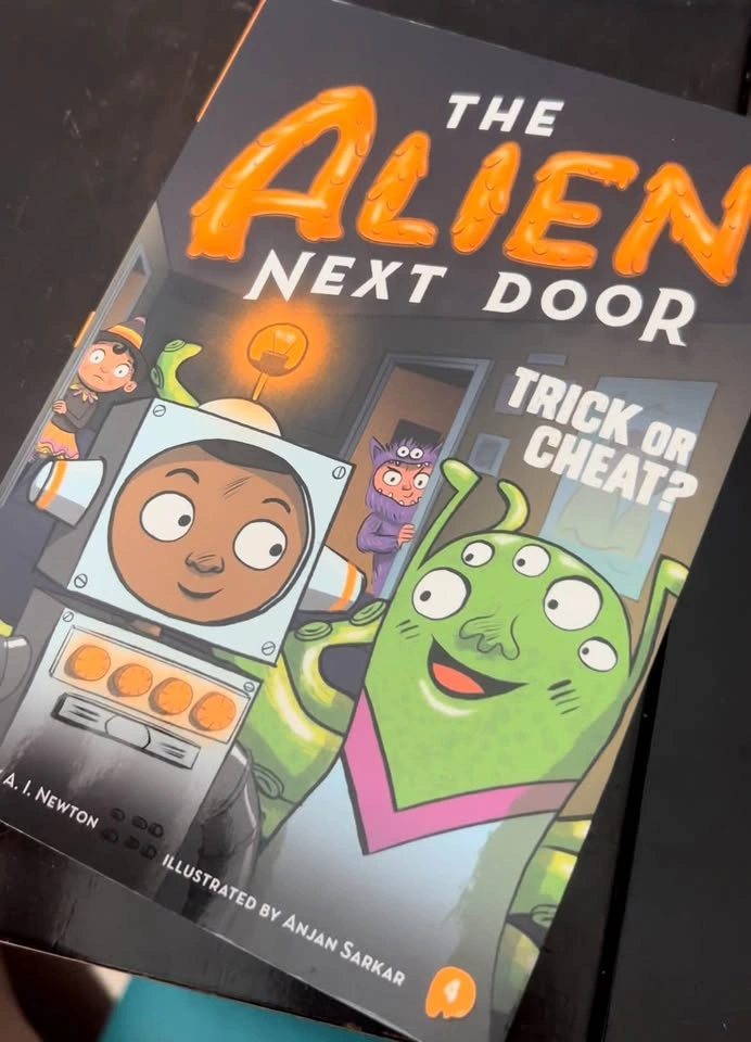 Kids Chapter books & graphic novel - photo 2