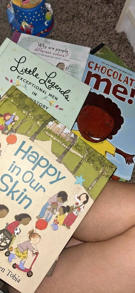 MUST GO! Kids Books - happy in our skin