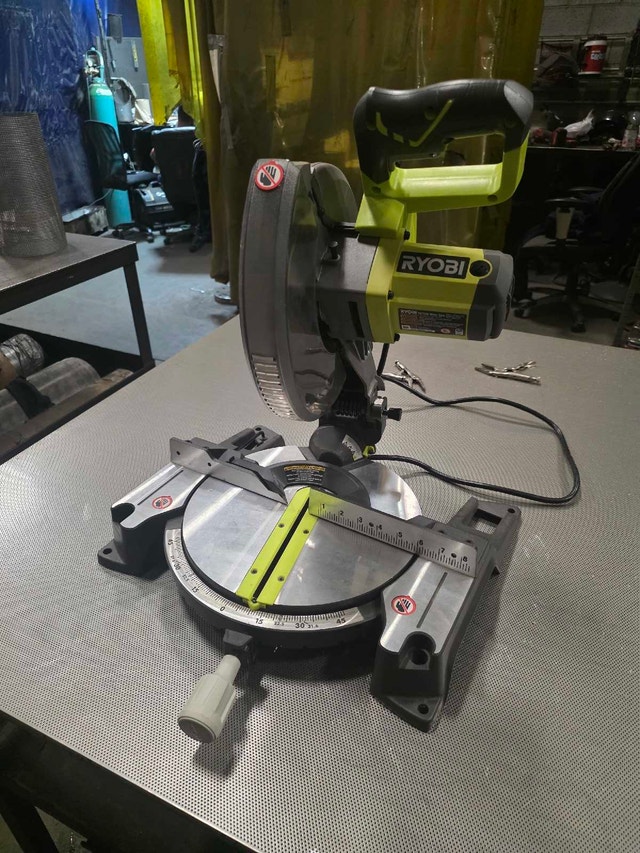 RYOBI TS1346 10" Compound Miter Saw – Excellent Condition - photo 3