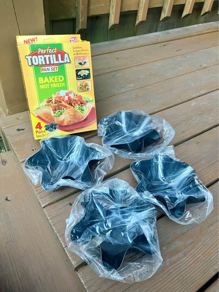 Perfect Tortilla Pan Set Baked Not Fried Set Of 4 - Brand New - photo 4