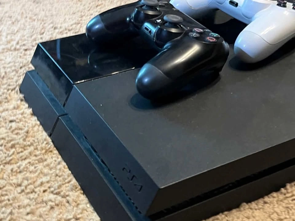 PlayStation 4 - photo 4
