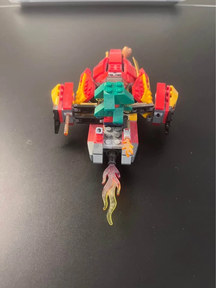 LEGO Ninjago Cole's Dragon Cruiser (Set 71769) - photo 4