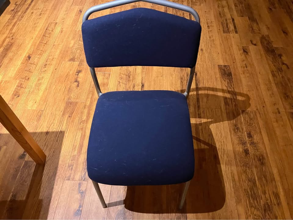 Wood dining table with chairs (Pending Sale) - photo 3